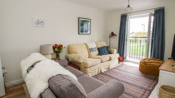 Cottage | Living area