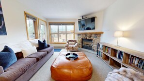 Unclassified image, 3 of 12, button - Crystal Forest #31 | 3 Peaks Rentals (Sun Peaks)