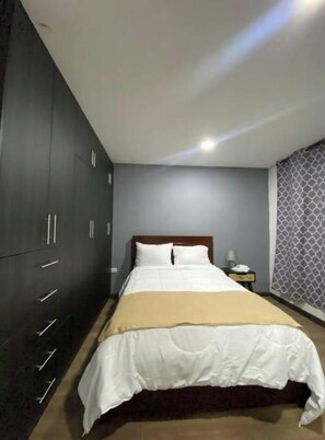 3 bedrooms, WiFi, bed sheets