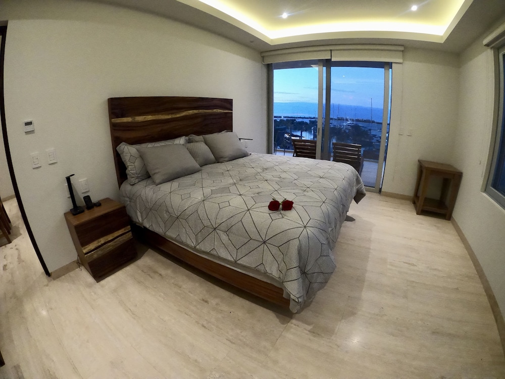 Vista Coral 2BR 2nd Floor Luxury Waterfront Condo - La Paz | Vrbo