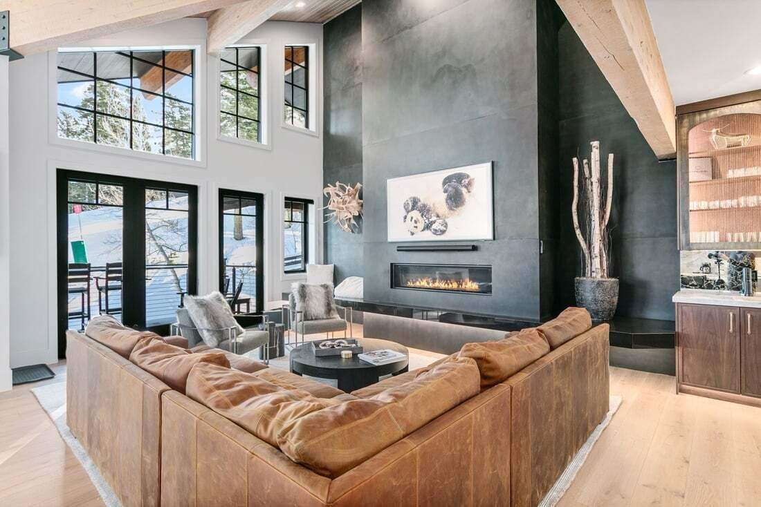 Télévision, cheminée