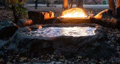 Tree Loft Rock Hot Tub Buffalo River