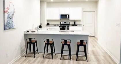 New construction 3-bedroom 2.5 townhouse. (318)