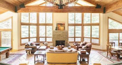 Stunning mountainside home in West Vail