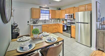 Relaxing Stay near Oaklawn Casino & Bathouse Row