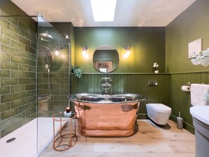 Bañera, secador de pelo