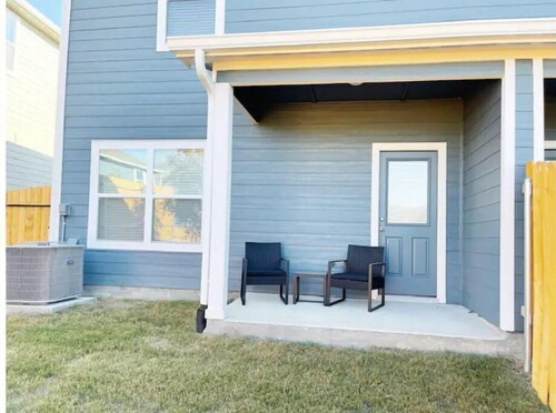 New construction 3 Bedroom Townhouse