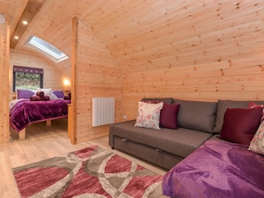 1 bedroom, individually decorated, individually furnished, free WiFi