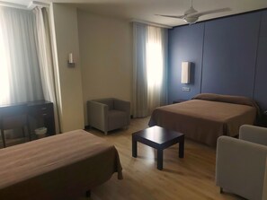 Ameublement personnalisé, espace de travail pour ordinateur portable