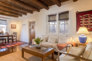 Fireplace - Casita Olivas! Walkable + Historic. Adorable Adobe. Newly listed on VRBO. (Santa Fe)
