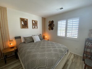 6 bedrooms, iron/ironing board, free WiFi, bed sheets