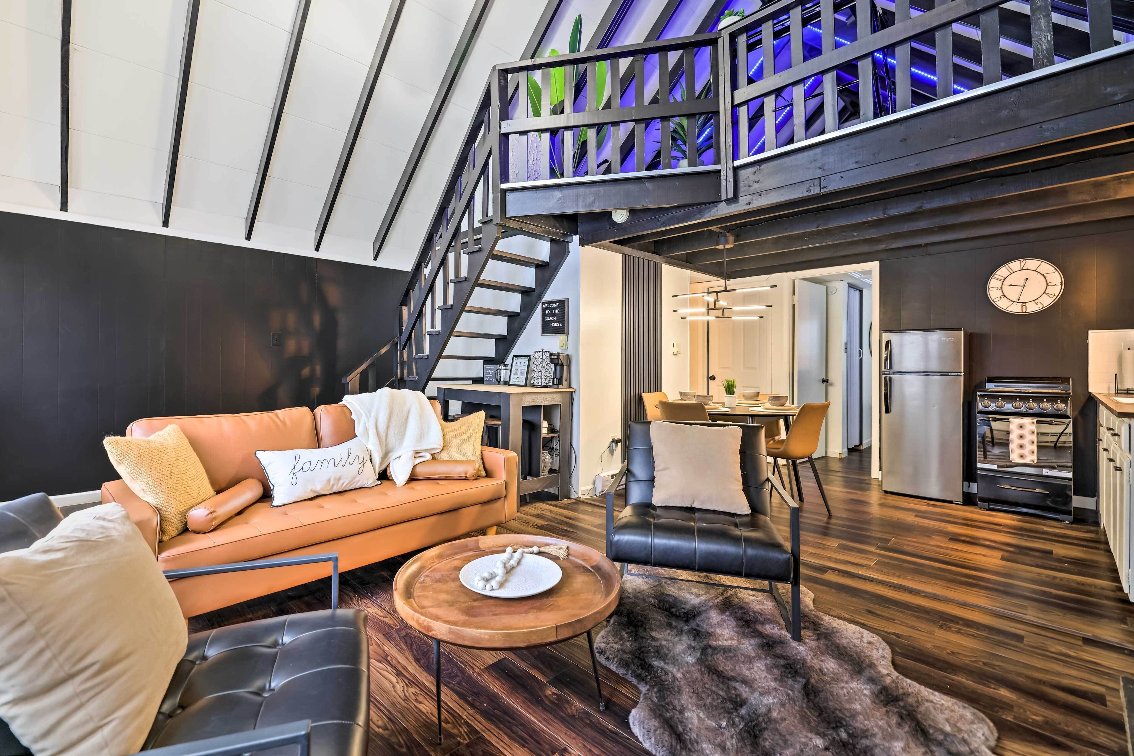 TV, fireplace, books, stereo