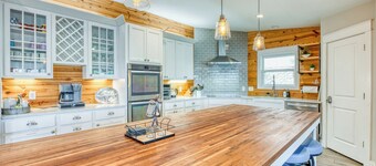 Tranquil Lake LBJ getaway! No boat traffic. Swim, Kayak, SUP & Fish in Peace! ❤️🦮