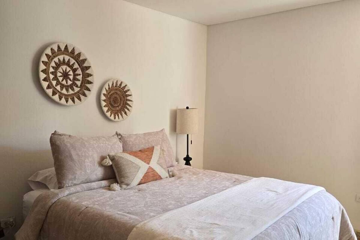 Comfort Villa | 1 bedroom, Egyptian cotton sheets, premium bedding, down comforters