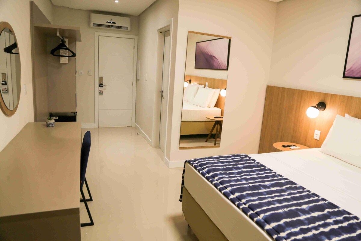 Desk, free WiFi, bed sheets
