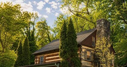 Riverfront Cabin! Farm, Kayaks & Trail (BB)