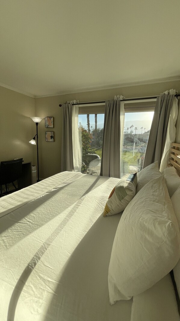 1 bedroom, desk, iron/ironing board, free WiFi