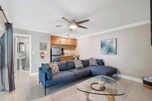 Televisión, oficina