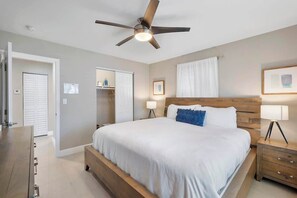 4 habitaciones, tabla de planchar con plancha, cuna de viaje y wifi