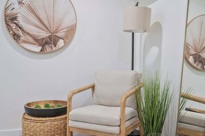 Interior - Stress-Free Luxury: Near Beach/Downtown (Fort Lauderdale)