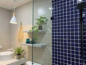 Bathroom - Palm Height-Modern, peaceful 2bed apt with Ex pool (Thành phố Hồ Chí Minh)