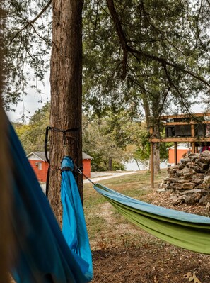 Property grounds - Family Friendly Lake Cabin Near Silver Dollar City With A POOL! (Reeds Spring)