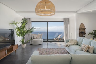 With pool and superb sea view - Villa Candelária