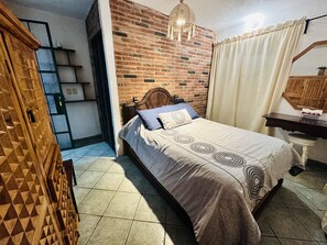 1 chambre, bureau, Wi-Fi gratuit, draps fournis