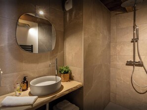 Bathtub, hair dryer, towels