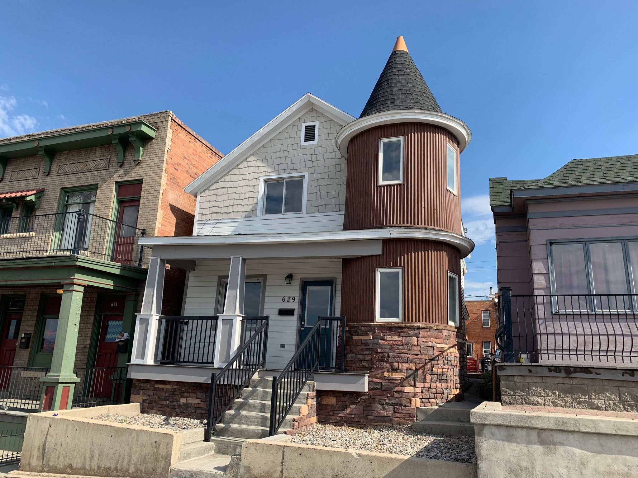 Updated, fully furnished home in the heart of uptown Butte.