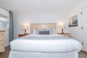 4 bedrooms, iron/ironing board, travel crib, free WiFi