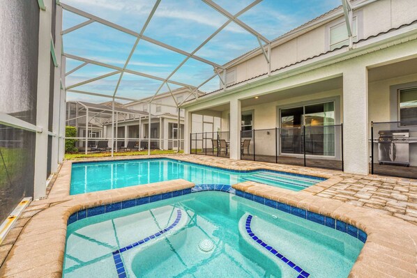 Pool - Massive 9BR Villa •Home Theater, Pool •Sleeps 16+ (Davenport)