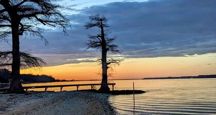Private house on the James River Spring Grove Great fishing swimming boating