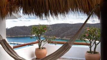 Comfort House | Terrace/patio