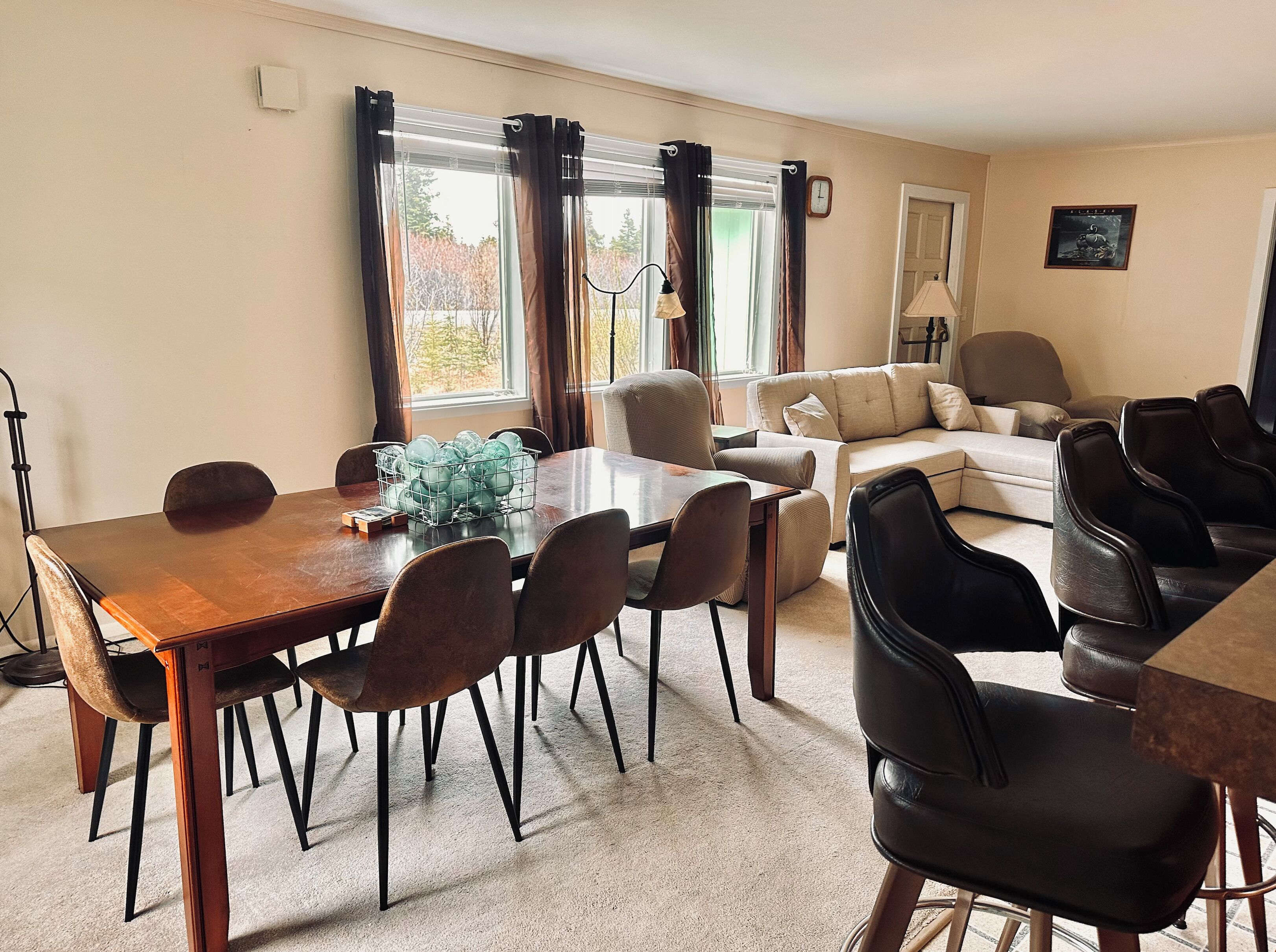 تلفزيون ذكي، مشغل دي في دي، كُتُب