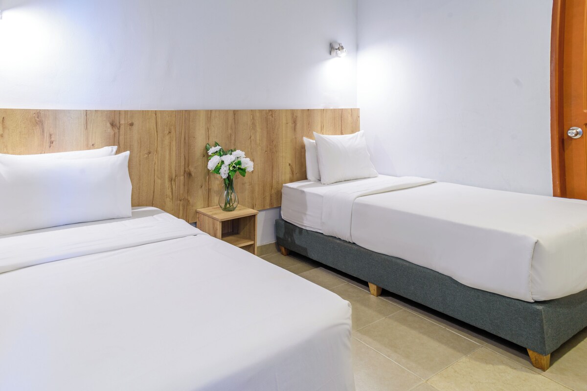 In-room safe, WiFi (free), bed sheets