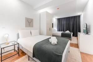 1 bedroom, internet, bed sheets