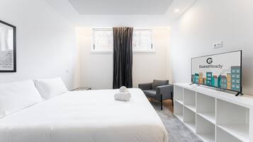 1 bedroom, internet, bed sheets