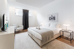 1 chambre, fer et planche à repasser, accès à Internet, literie fournie