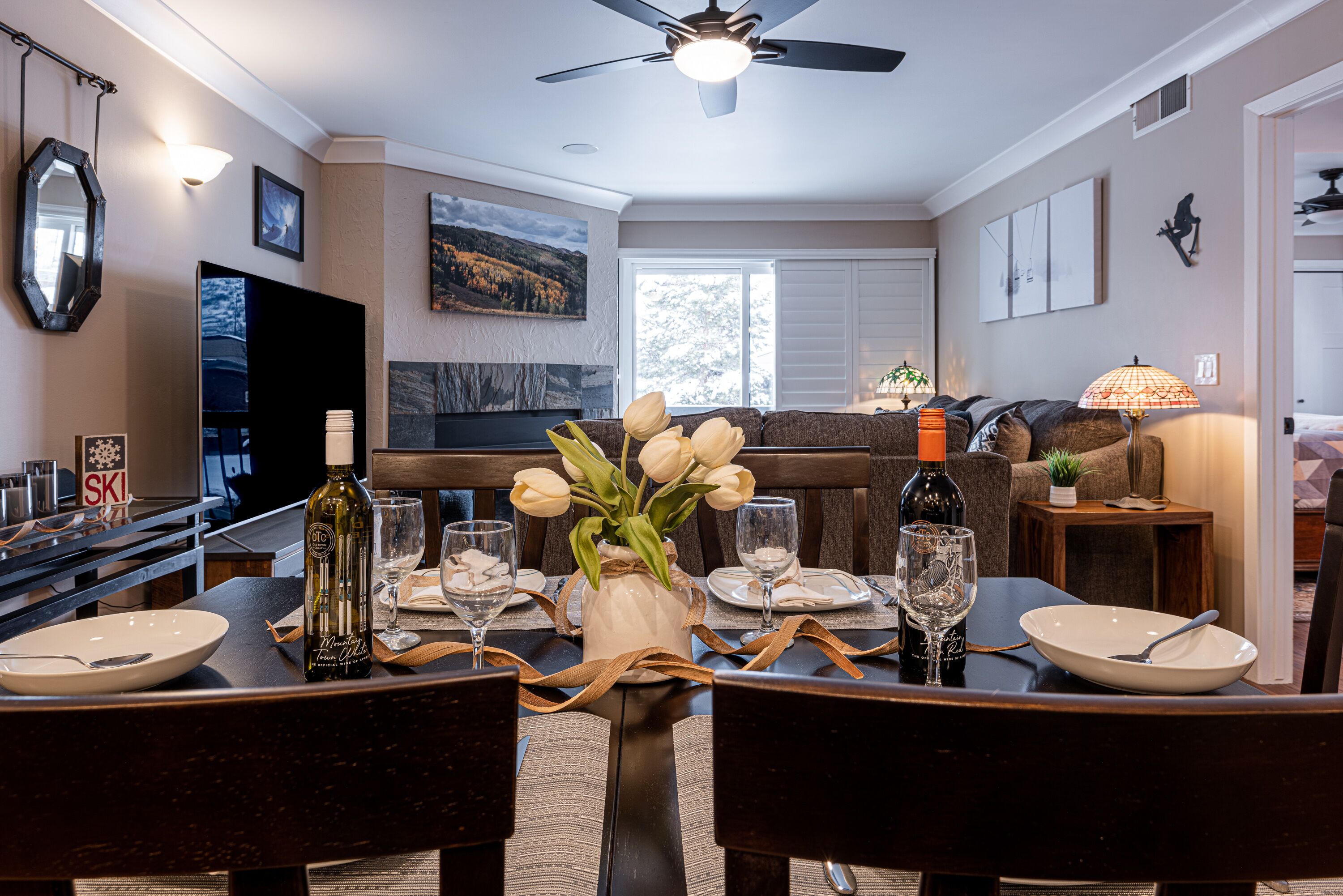 Modern Condo, Great Location, Community Amenities+Outdoor Recreation! Park City Empire Coalition 305