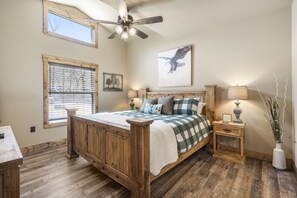 4 dormitoris, planxa i posts de planxar, wifi gratuïta i roba de llit 