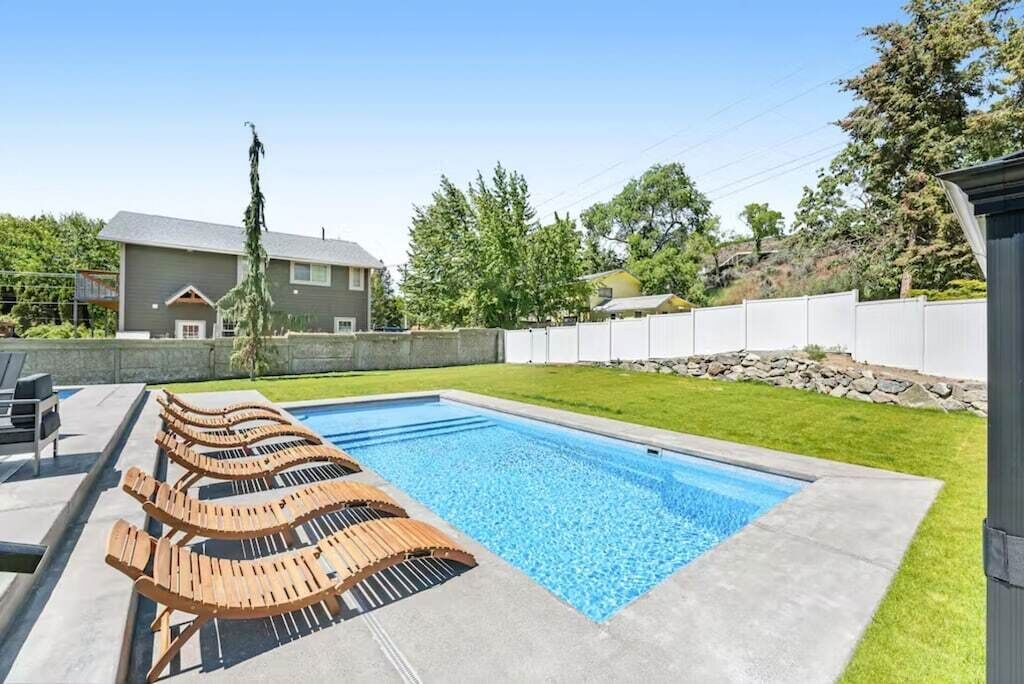 Private saltwater pool & hot tub | Large, spacious home | Downtown Chelan