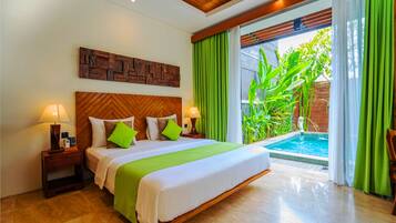 Premium bedding, in-room safe, desk, blackout curtains