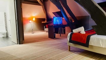 Suite Prestigio | 1 habitación, edredón, camas con efecto memoria y minibar