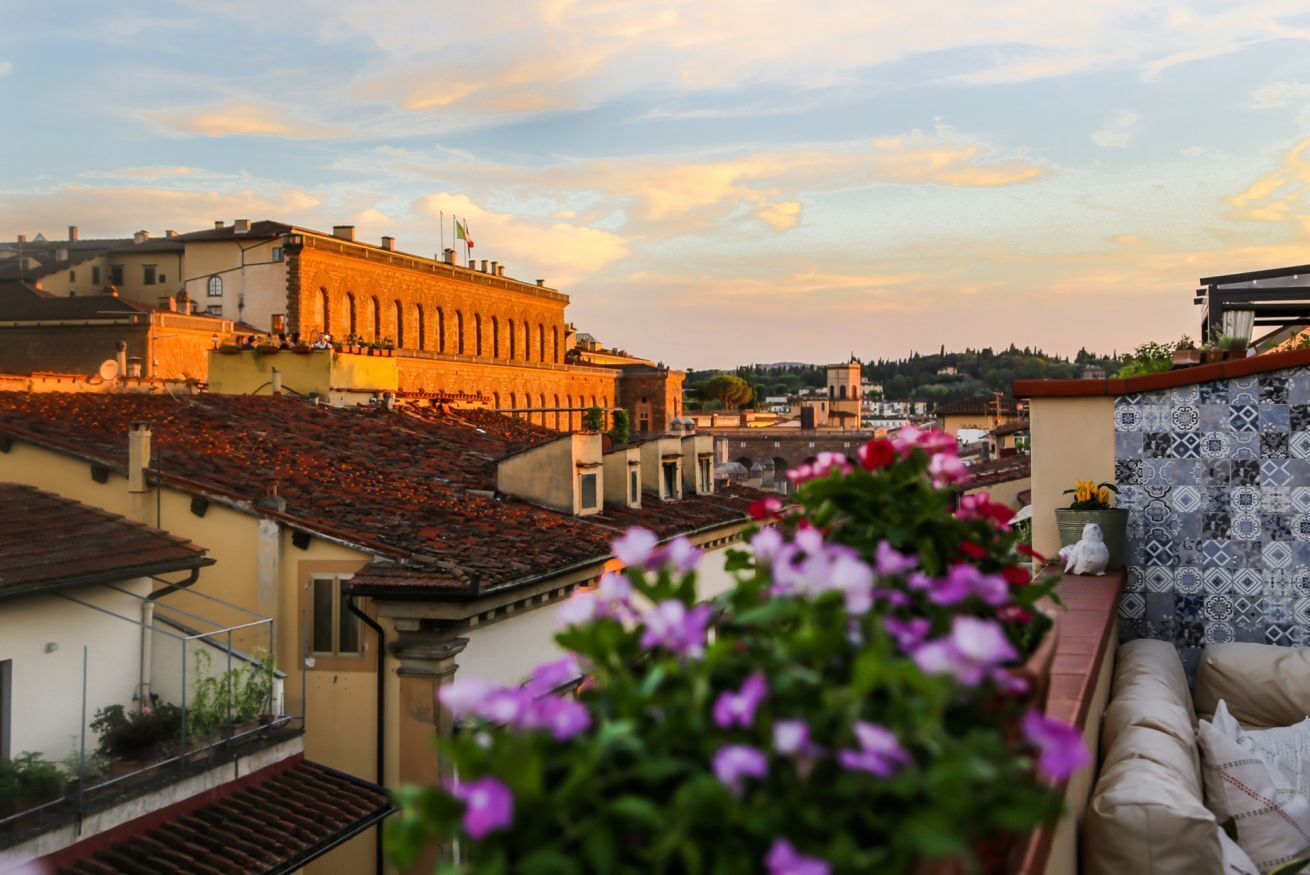 المنطقة المحيطة بالمنشأة