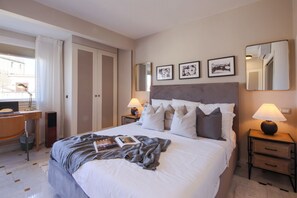 1 bedroom, iron/ironing board, travel cot, free WiFi