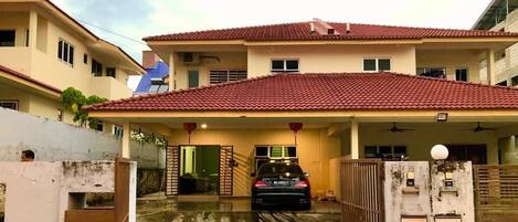 Family House, 5 Bedrooms | Pelan lantai