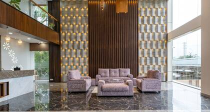 Hylife Hotel and Convention