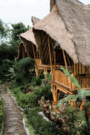 全景双人房 | Select Comfort 床、折叠床/加床（额外收费）、免费 WiFi、床单