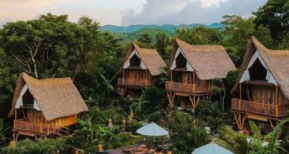 Penida Bambu Green Suites